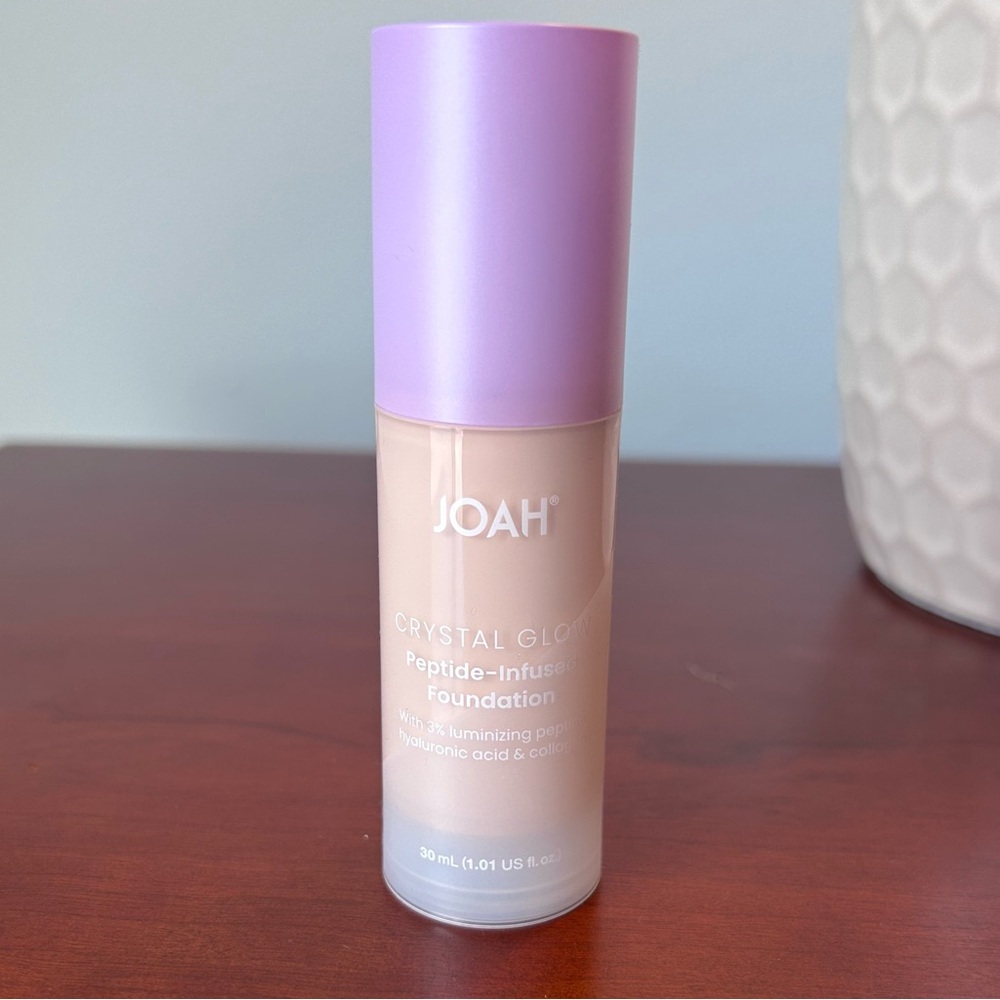 JOAH Crystal Glow Peptide-Infused Foundation - Very Fair FC010